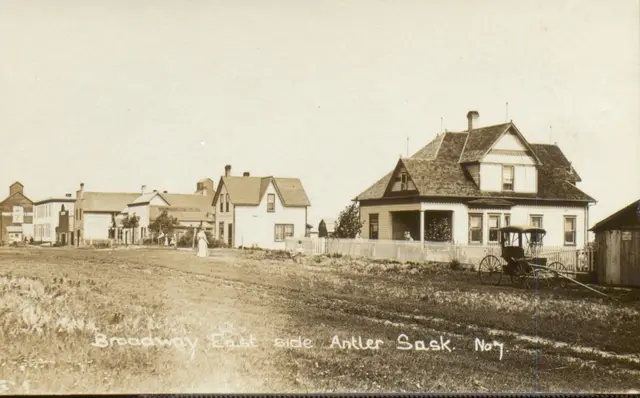 Broadway, east side, Antler